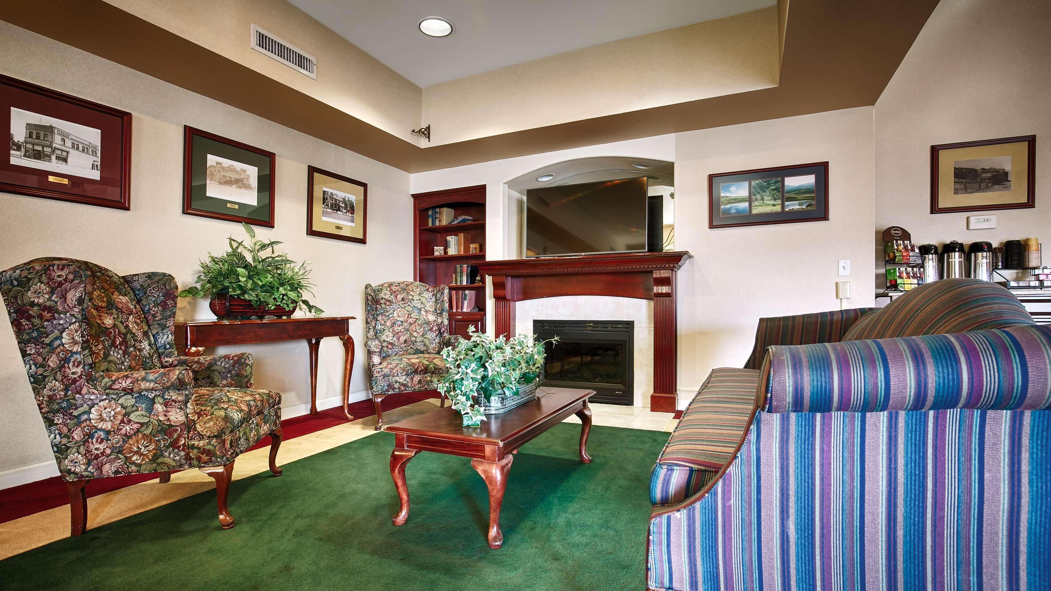 Best Western Plus Villa Del Lago Inn Patterson Exterior foto